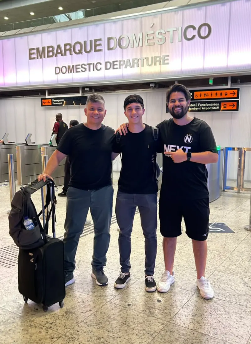 Pedro Holanda no embarque